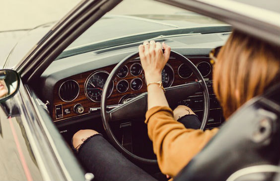 auto fahren frau steuer tx 564